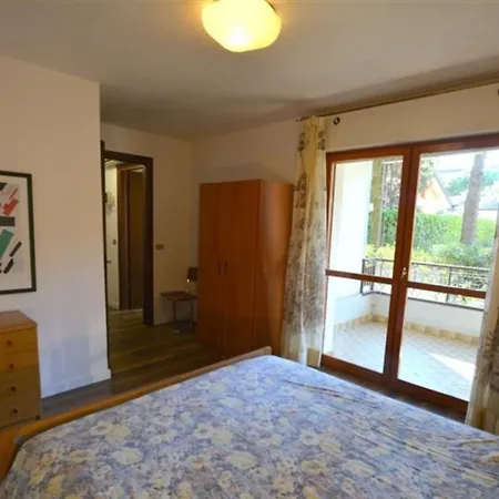 Lägenhet Flat For For 4 Guests In A With Common Pool In Lignanoriviera Lignano Sabbiadoro
